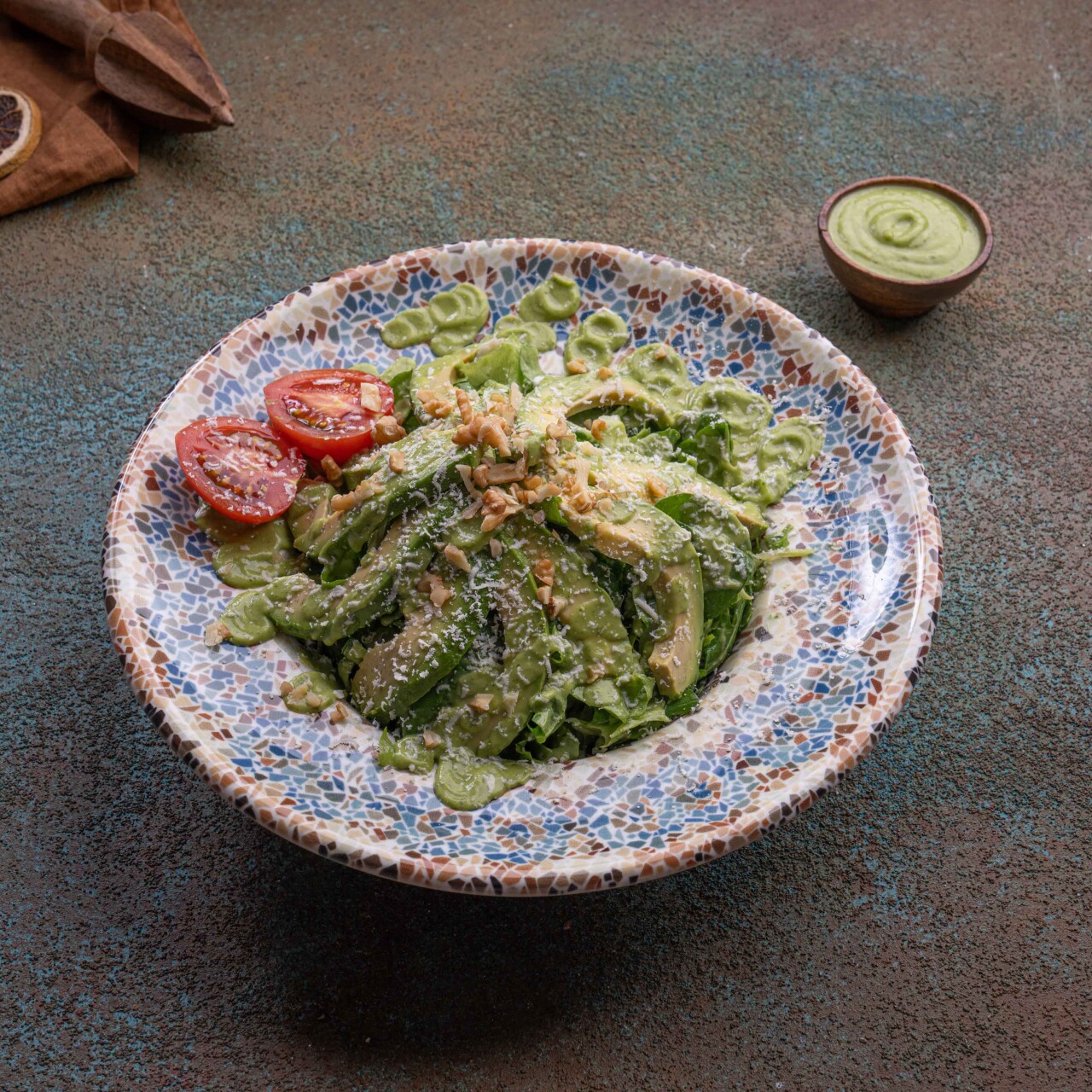 AVAKADO SALATASI