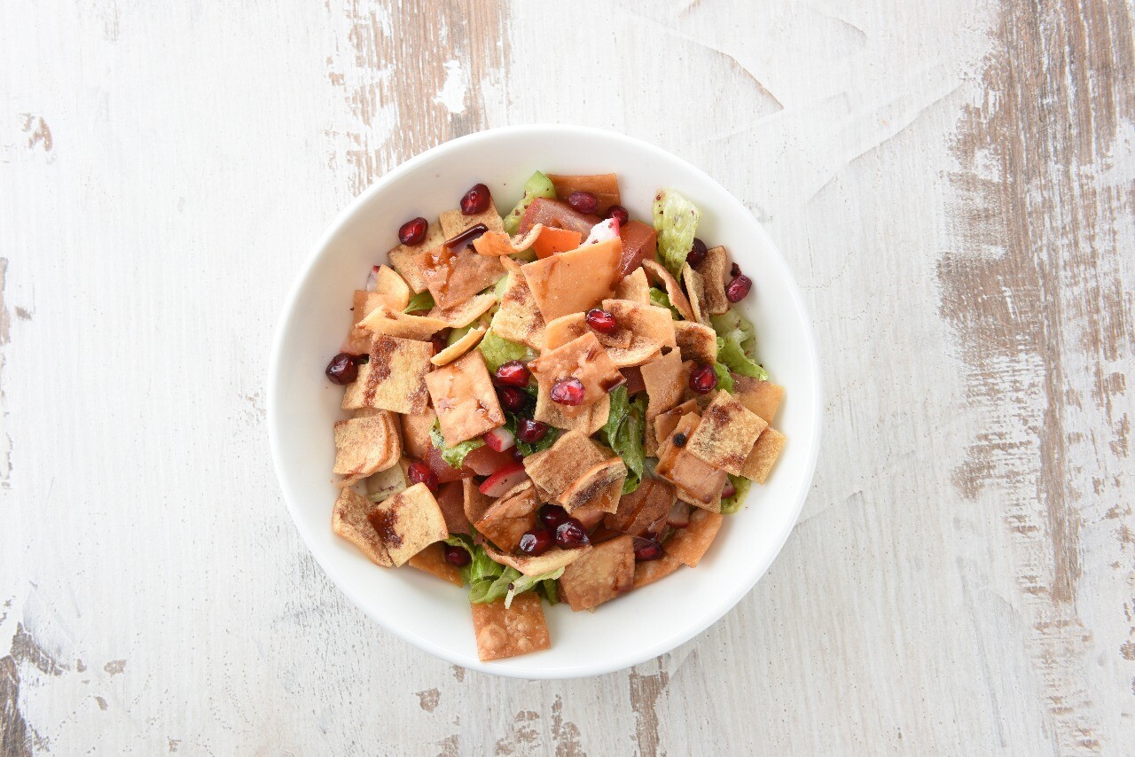 Fettuş salatası