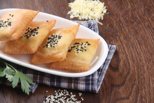 Image for 'برك بالجبنة ( قطعة )' Item